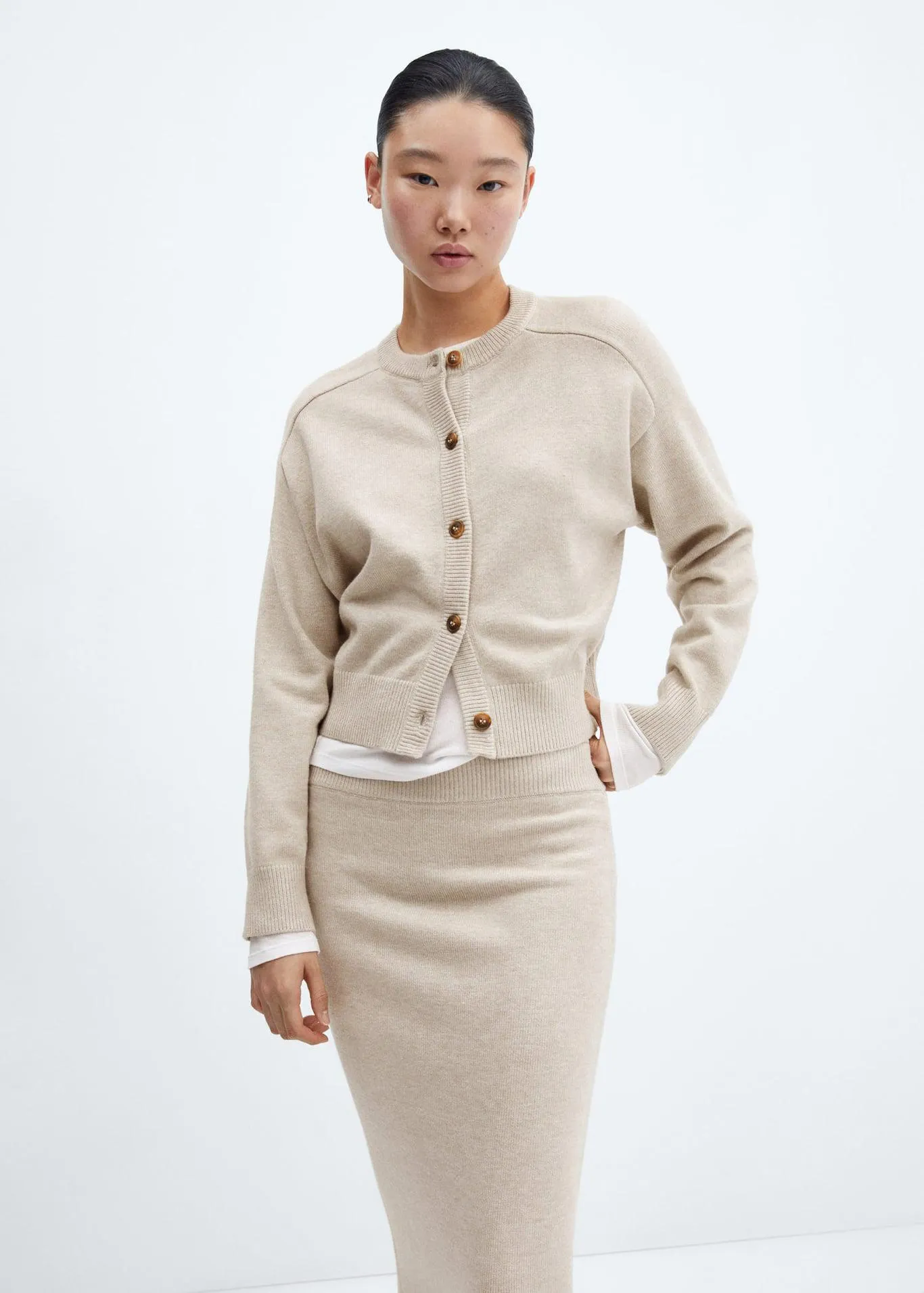 Kardigán díszítő varrással