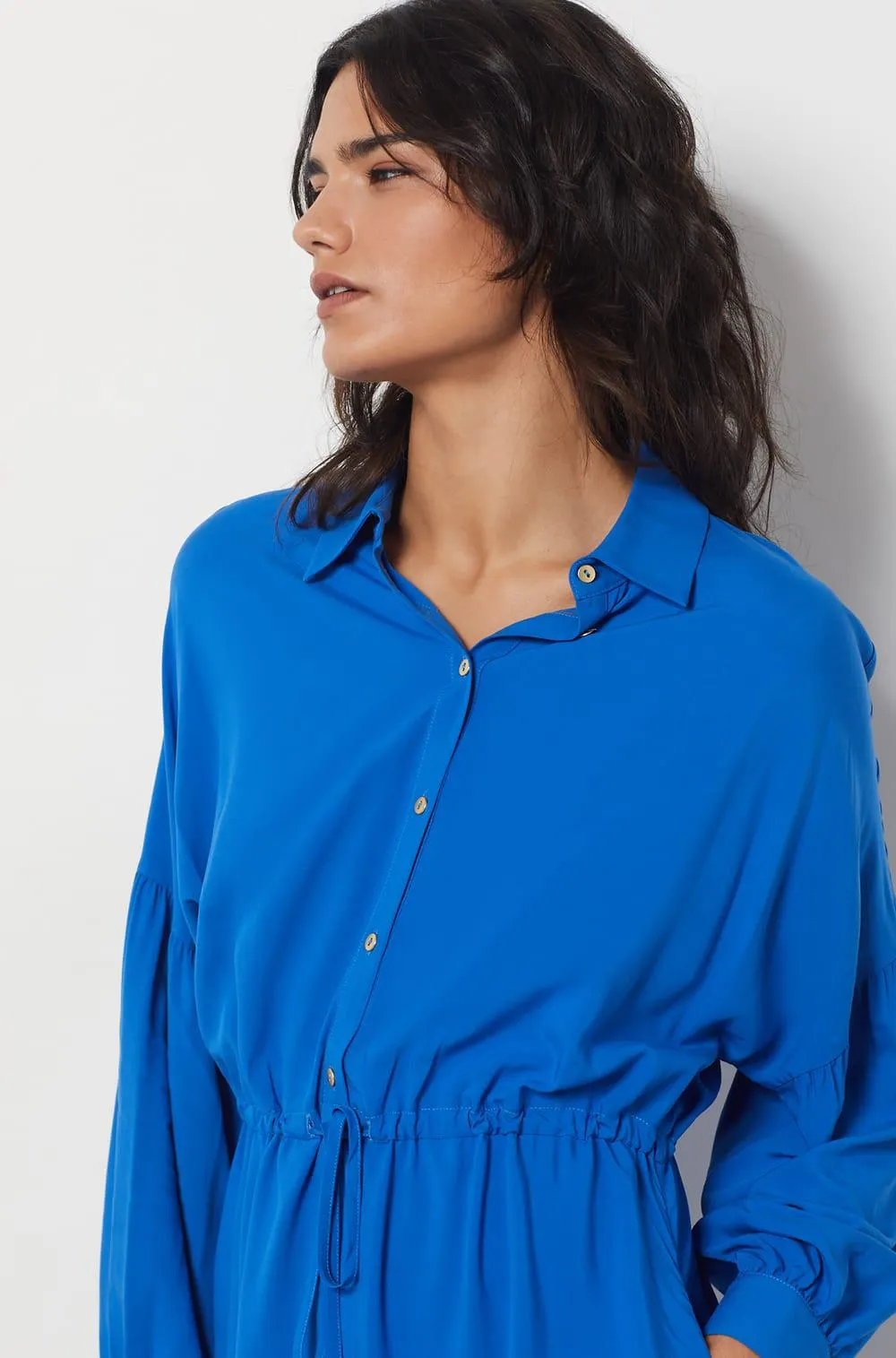 Vestido camisero, anudado cintura