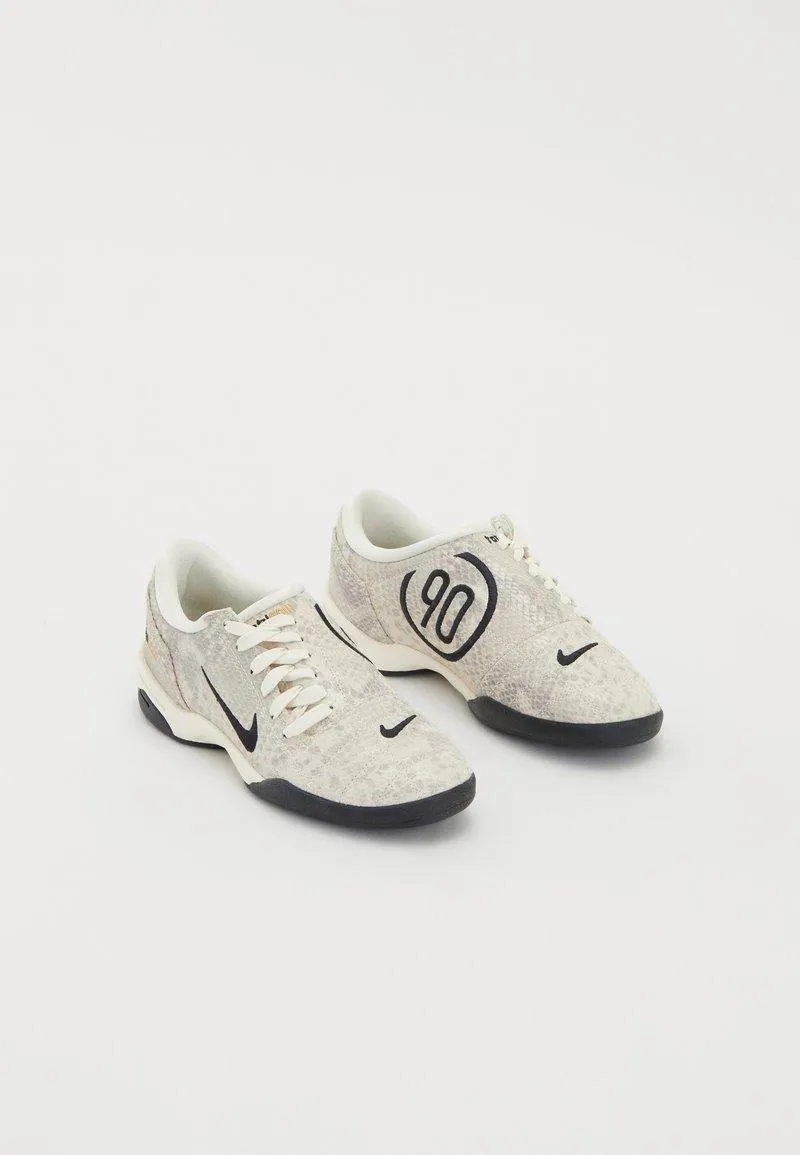 WMNS NIKE T90 - Zapatillas