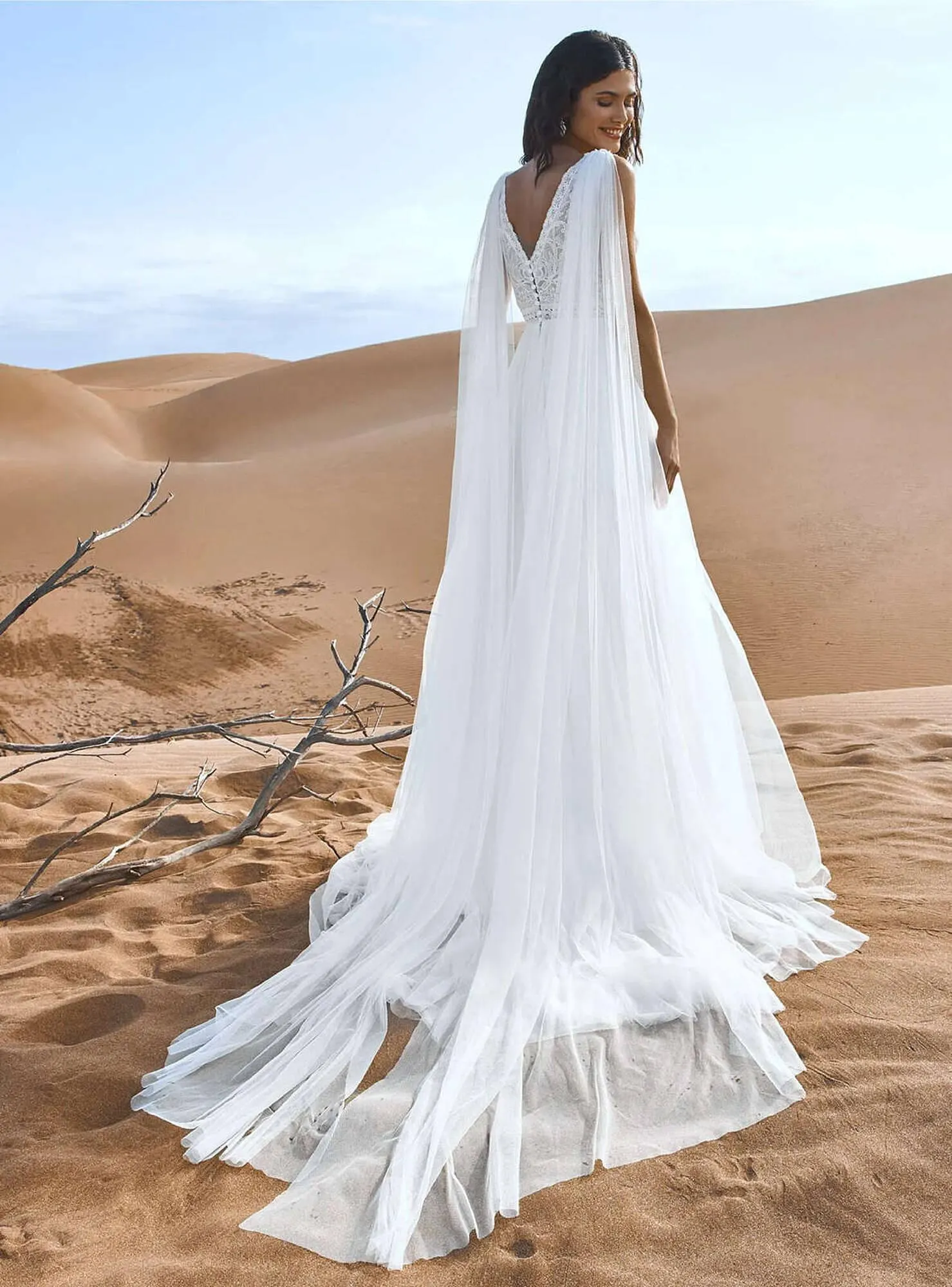 Catálogo de Folleto Pronovias 28 de abril al 5 de abril 2024 - Página 4