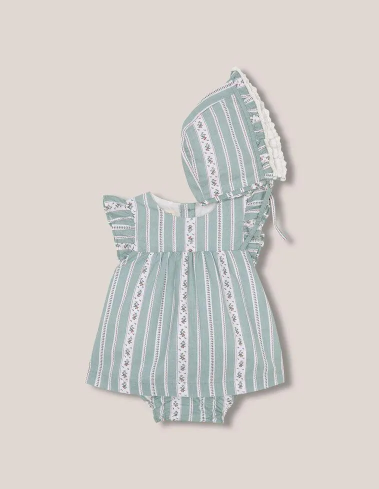 Conjunto con capota rayas y flores verde