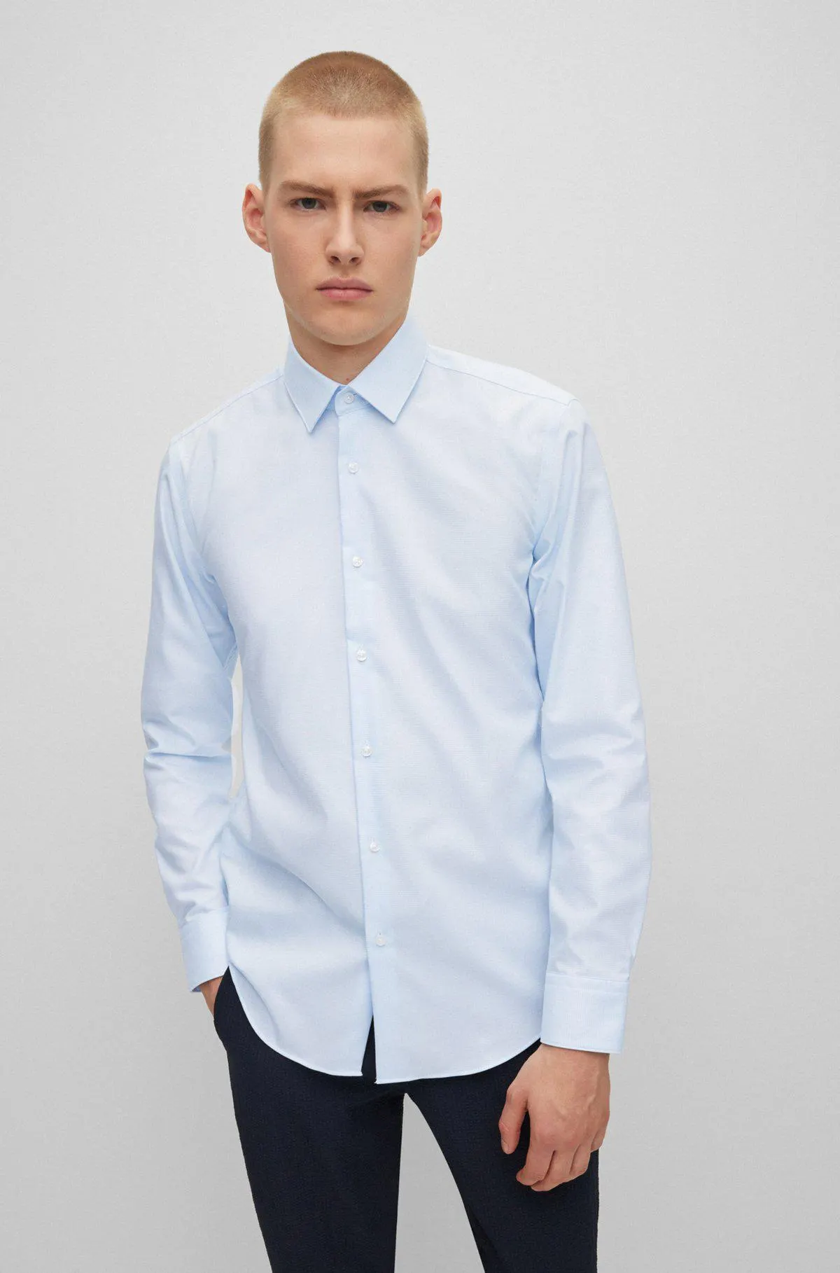 Camisa slim fit de algodón técnico con textura