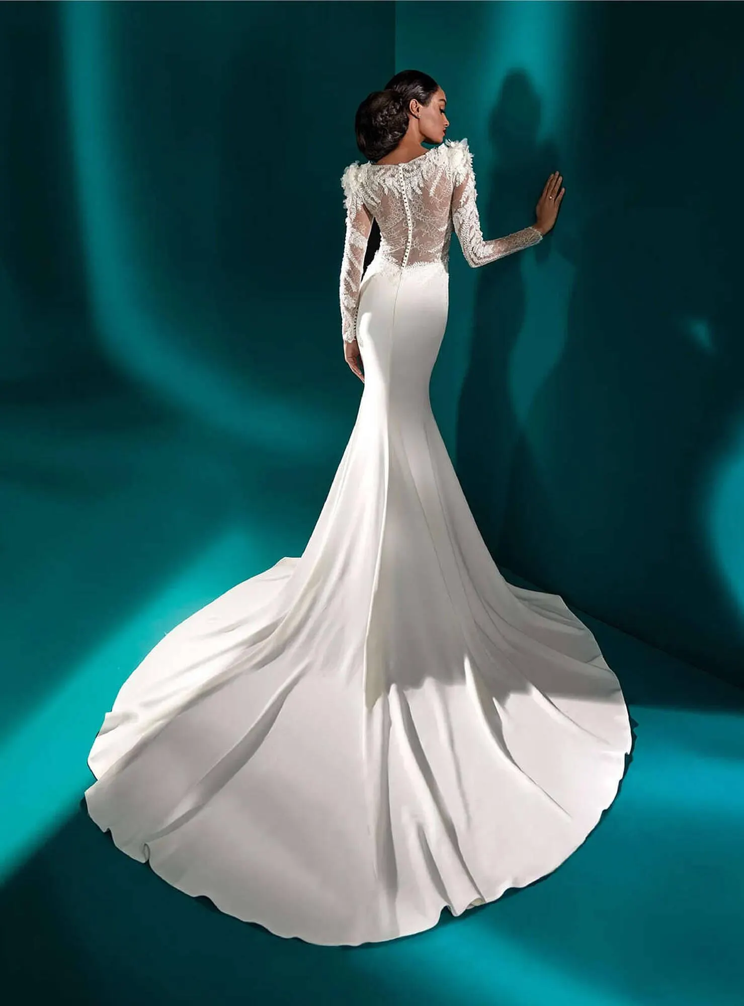 Catálogo de Folleto Pronovias 20 de abril al 5 de abril 2024 - Página 15