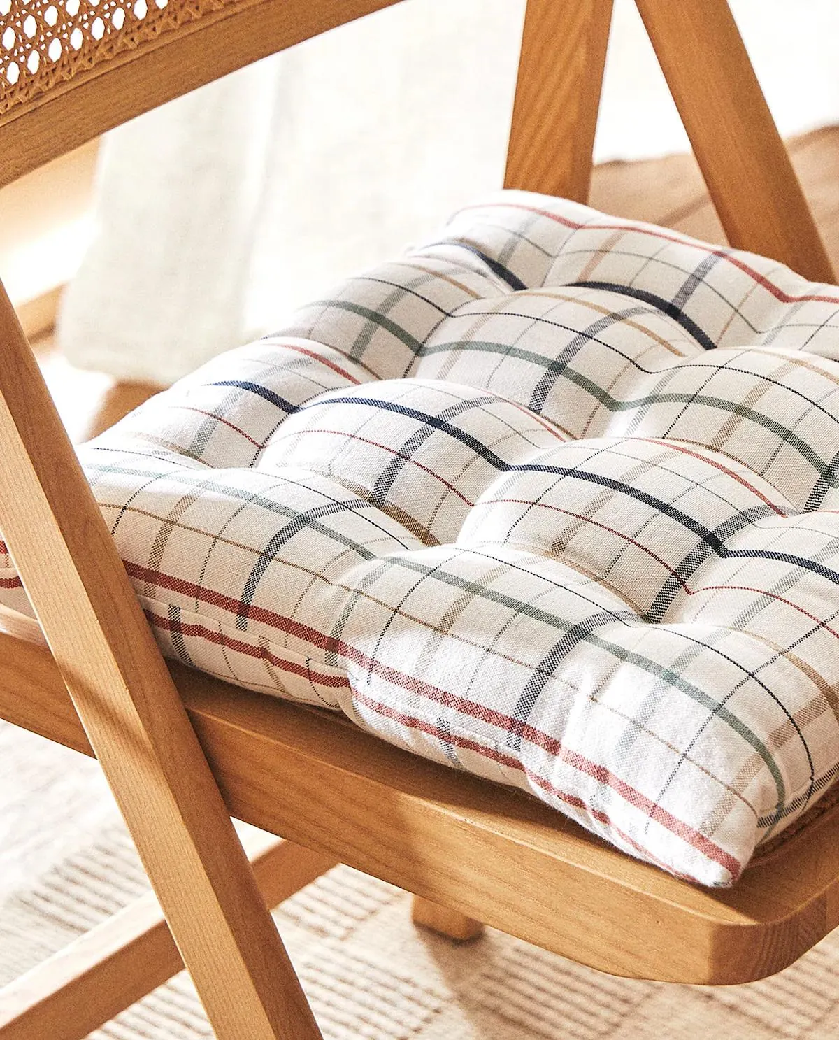 COJÍN HILO TINTADO CUADROS