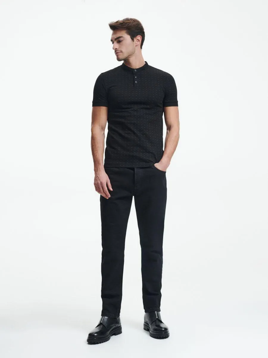 Polo slim fit con cuello mao fino