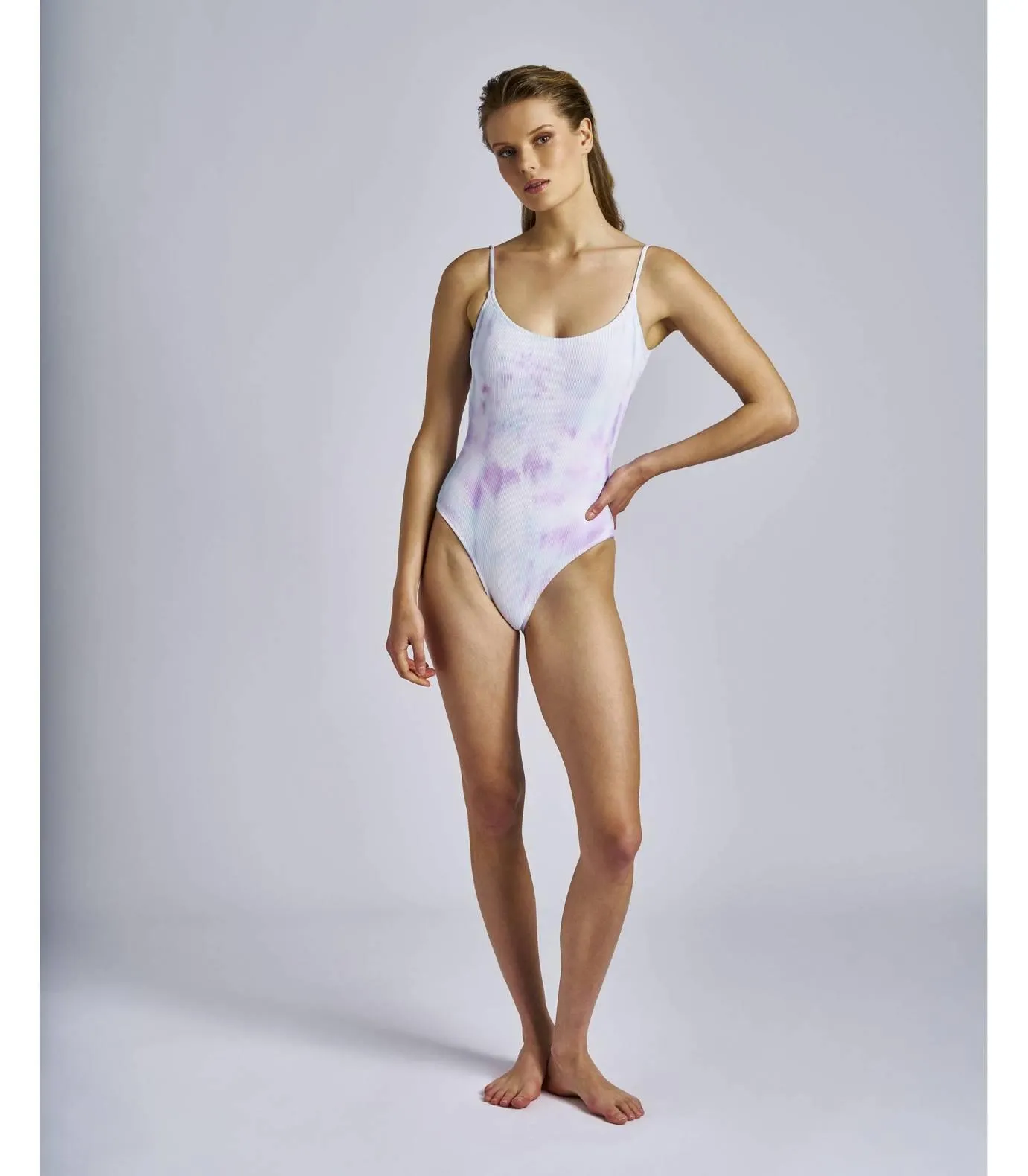 Mallot Nathalie con tintura tye dye color lavanda