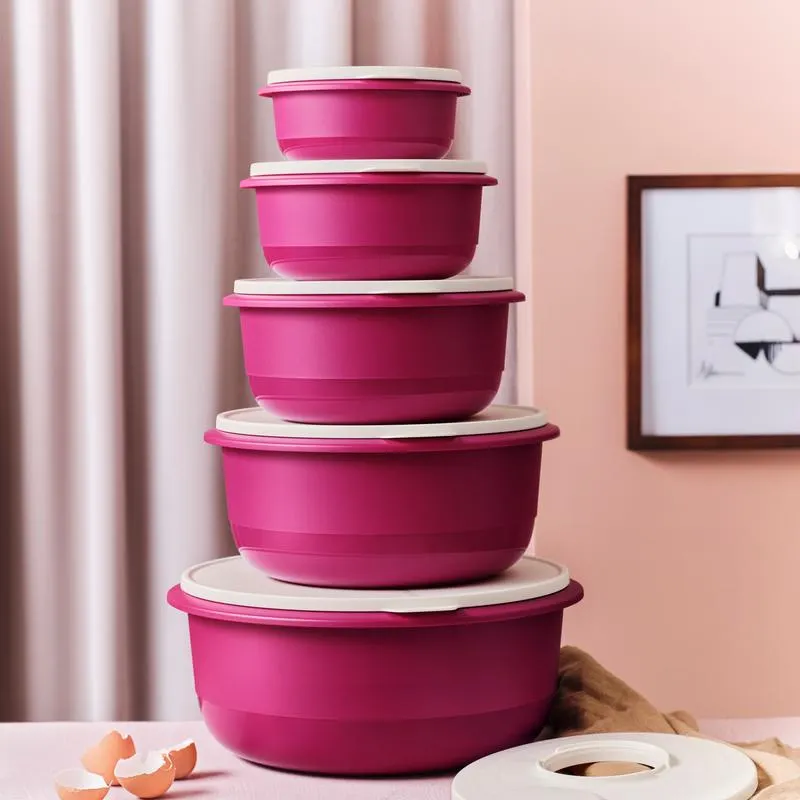 Tazón Mezclador 6 L Con este Tazón Mezclador 6L puedes mezclar, amasar, conservar, escurrir, marinar y servir todo tipo de alimentos.