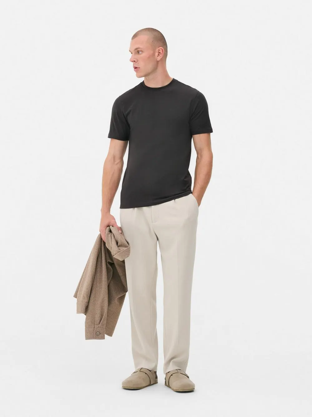 Camiseta de manga corta y corte entallado