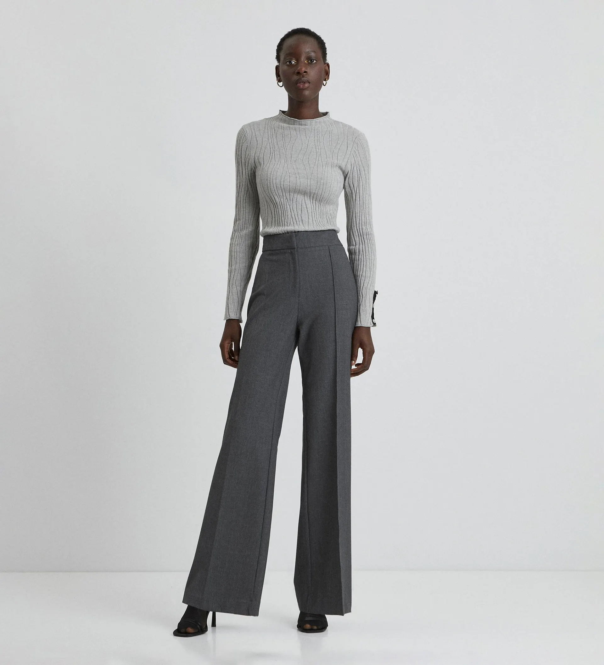 Pantalón crepé ancho