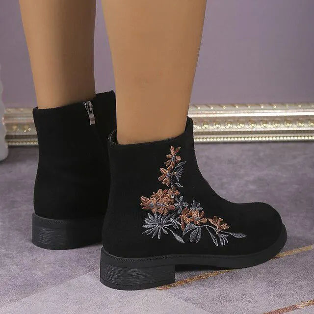 Mujer Botas Tallas Grandes Botas de invierno Zapatos antiguos Exterior Diario Floral Bordado Botines Botines Invierno Bordados Talón de bloque Dedo redondo Vintage Ante Sintético Cremallera Negro