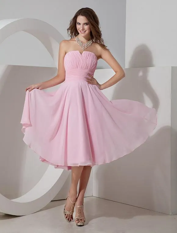 Vestido de damas de honor de chifón rosado sin tirantes