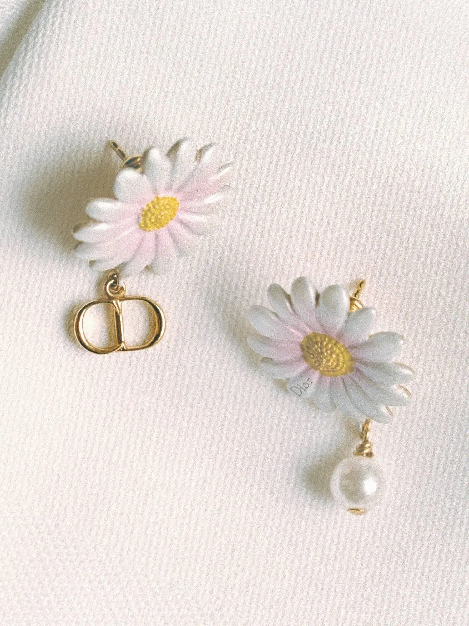 Catálogo de Folleto Dior 13 de enero al 7 de marzo 2026 - Página 2