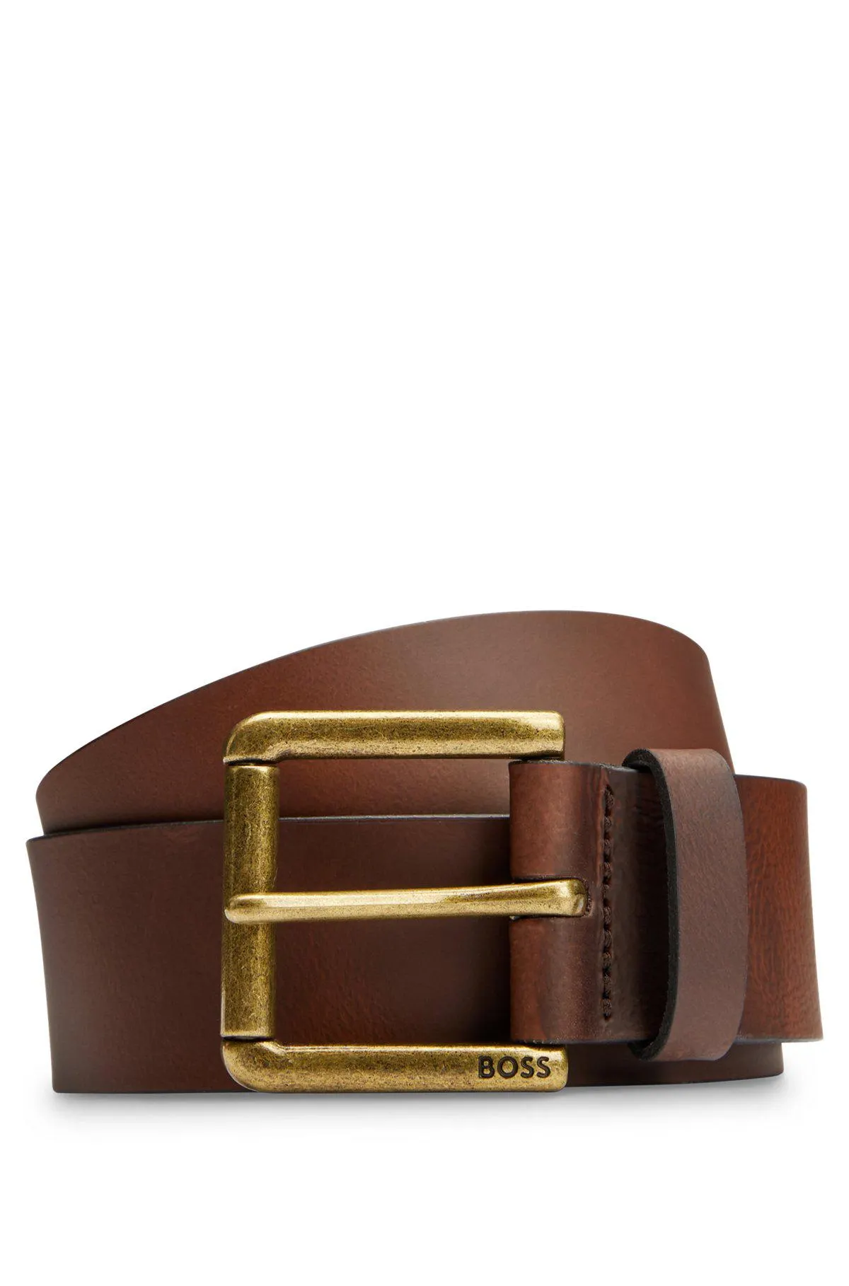 Cinturón de piel con detalle de la marca en la hebilla