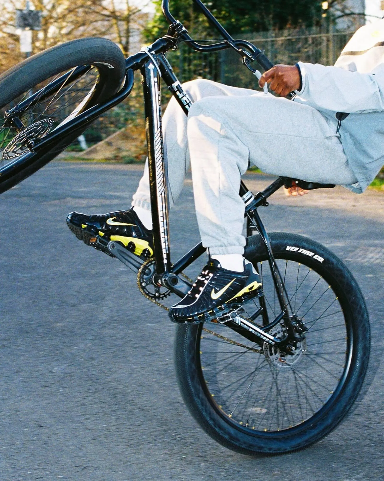 Catálogo de Folleto Foot Locker 11 de marzo al 10 de mayo 2025 - Página 1