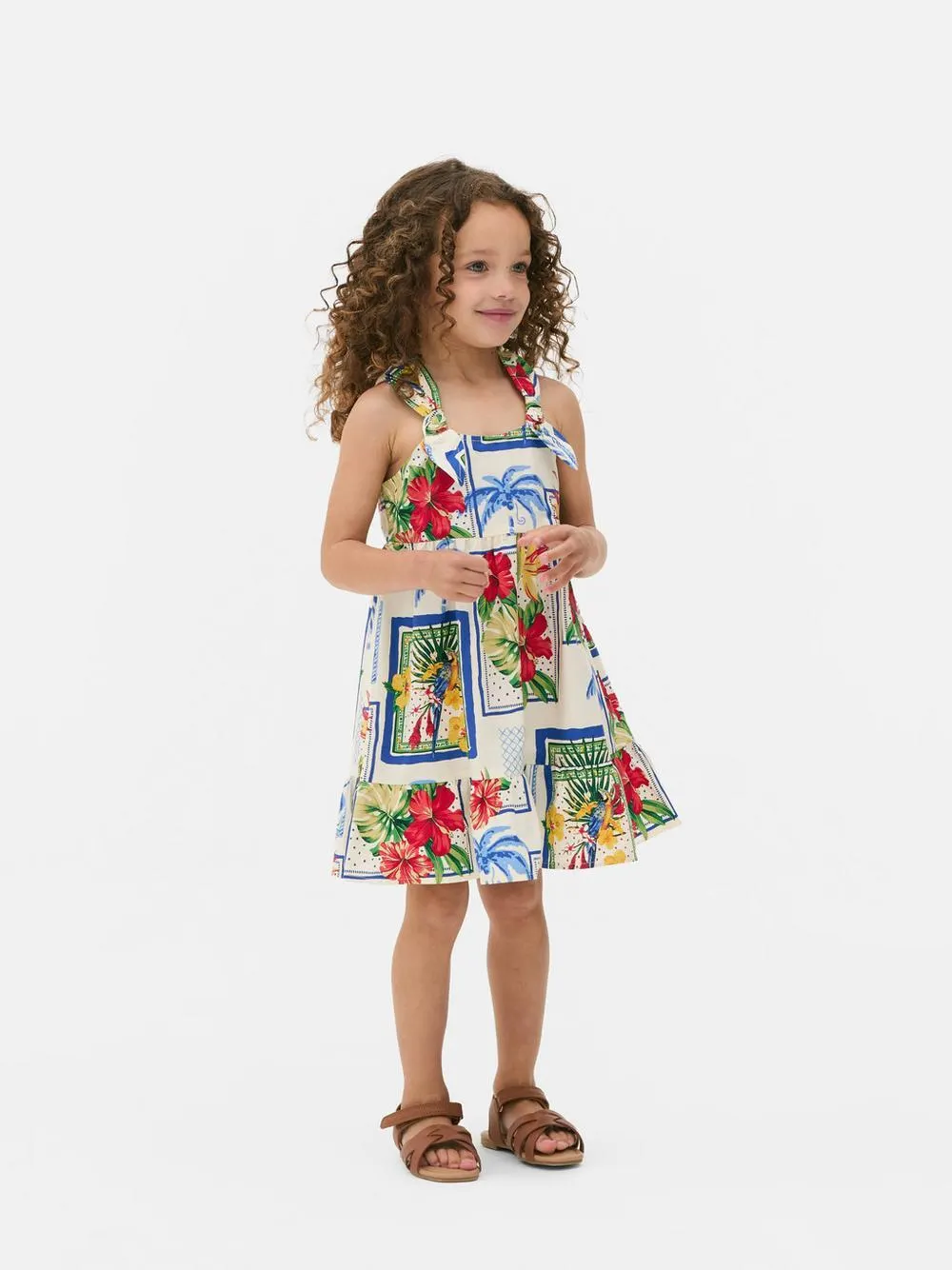 Vestido de verano con estampado de postales tropical