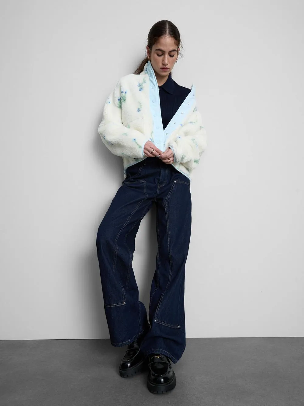 Forro polar de borreguito estampado con botones