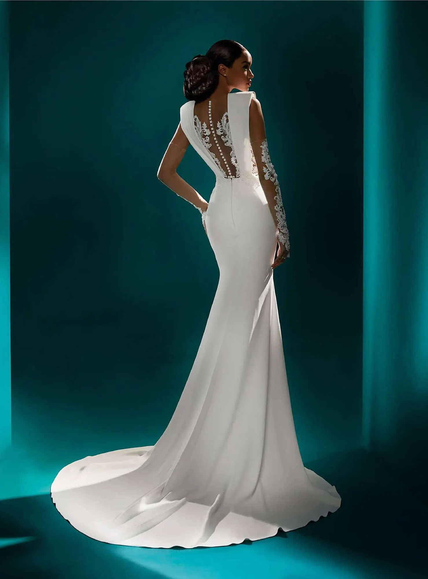 Catálogo de Folleto Pronovias 20 de abril al 5 de abril 2024 - Página 8