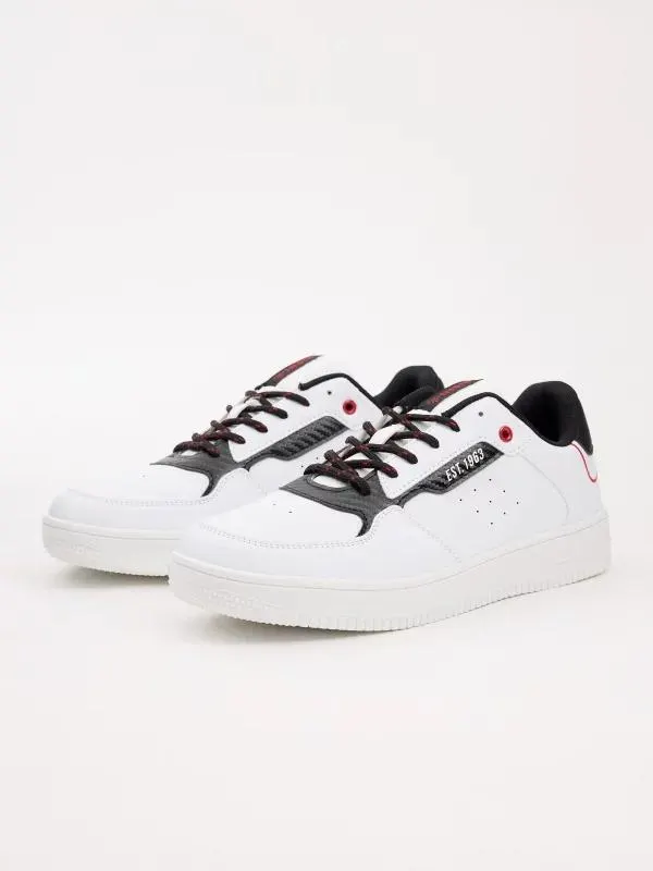 Deportiva retro combinada