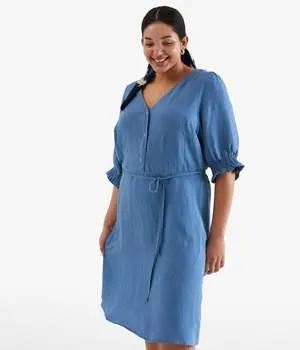 Pellavasekoitetta oleva mekko