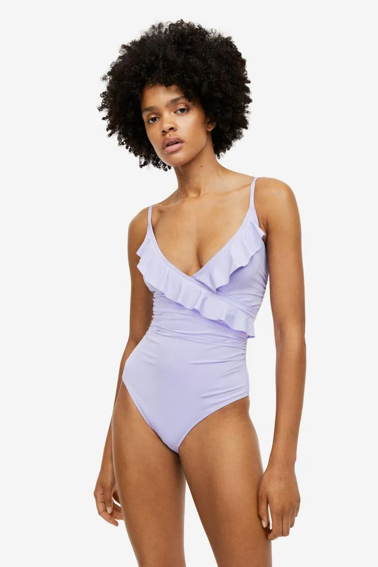 Röyhelöinen shaping-uimapuku