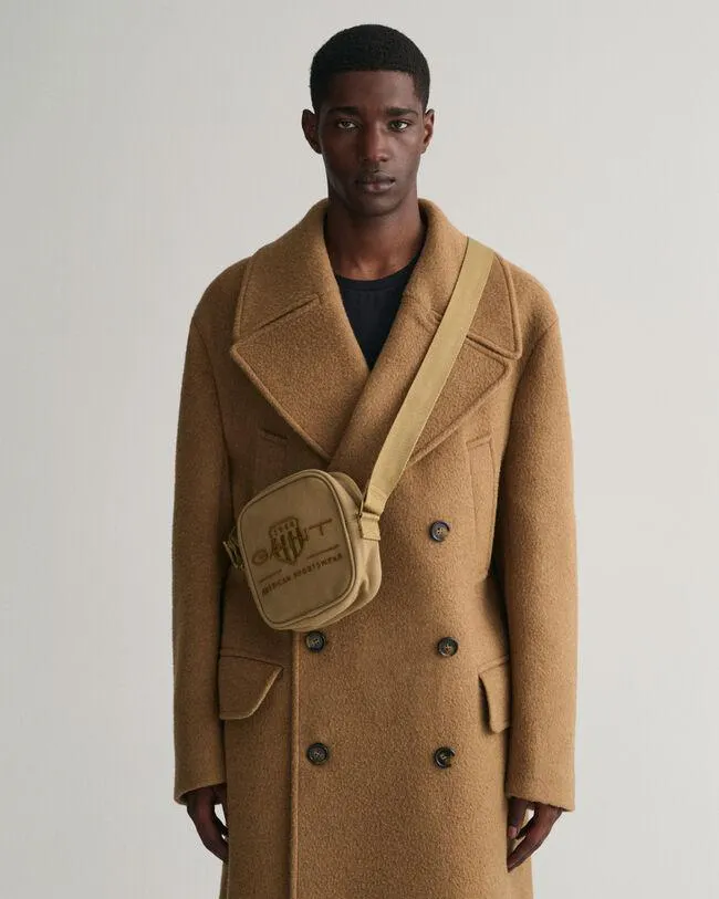 Leveys 16,5 cm, syvyys 7 cm, korkeus 17 cm