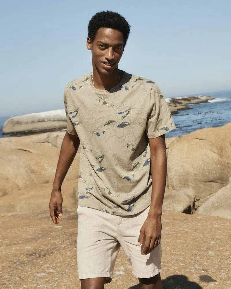 T-paita, jossa kuviointi