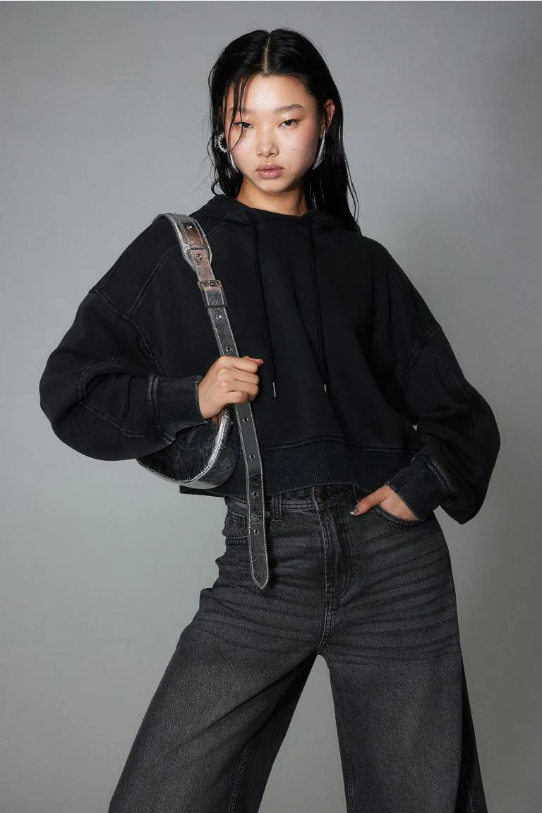 Pestynnäköinen oversize-huppari