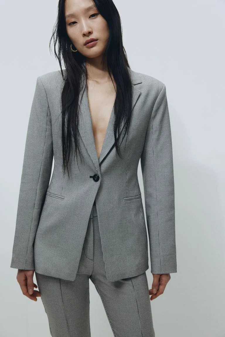 Kapeavyötäröinen tvillibleiseri