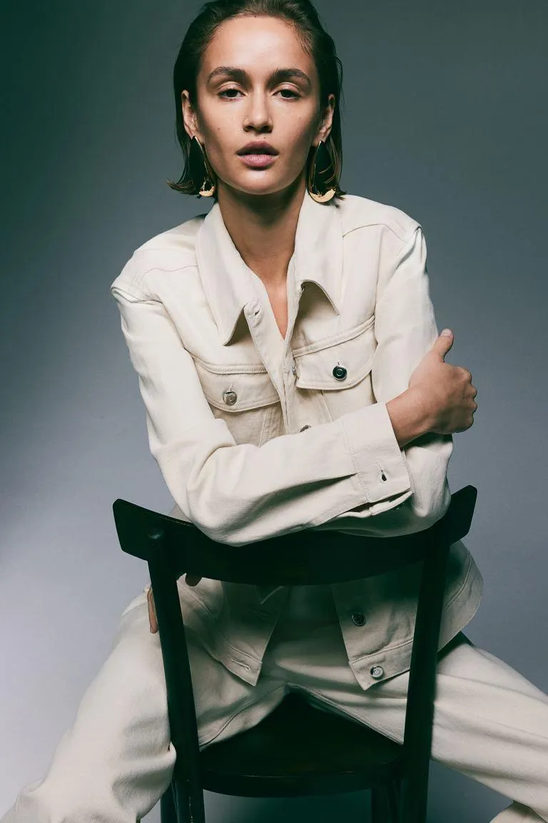 Kapeavyötäröinen farkkutakki