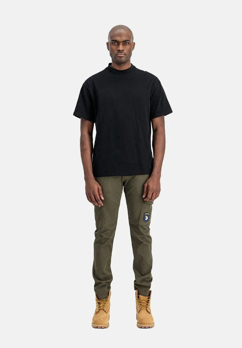 PATCH - Reisitaskuhousut - olive