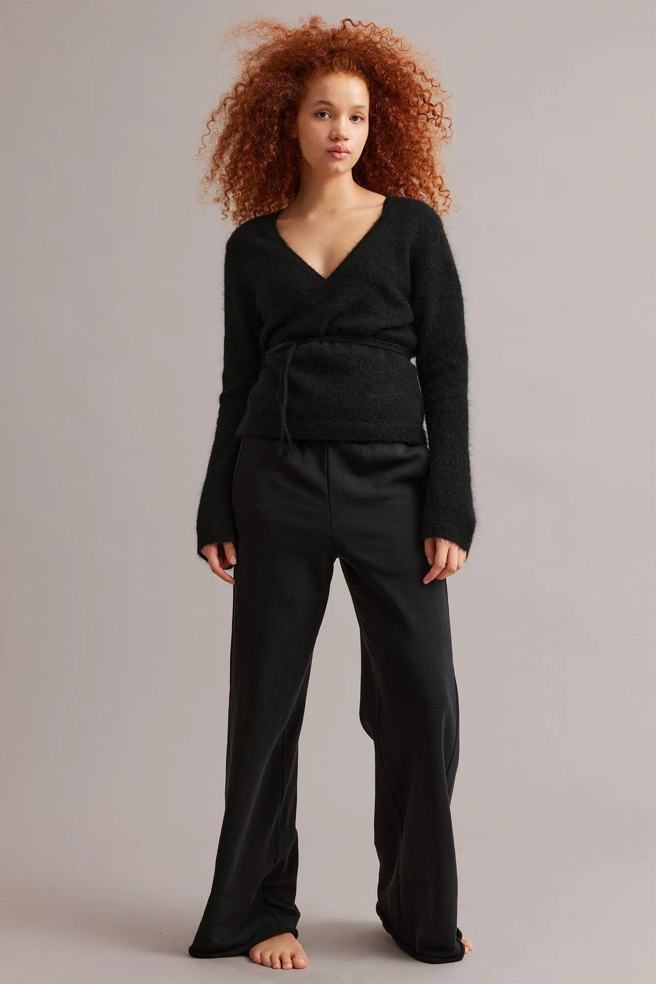 Villasekoitteinen kietaisuneuletakki