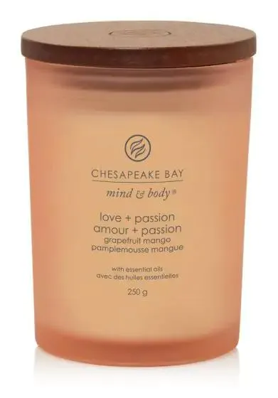 Chesapeake Bay tuoksukynttilä Love & Passion M