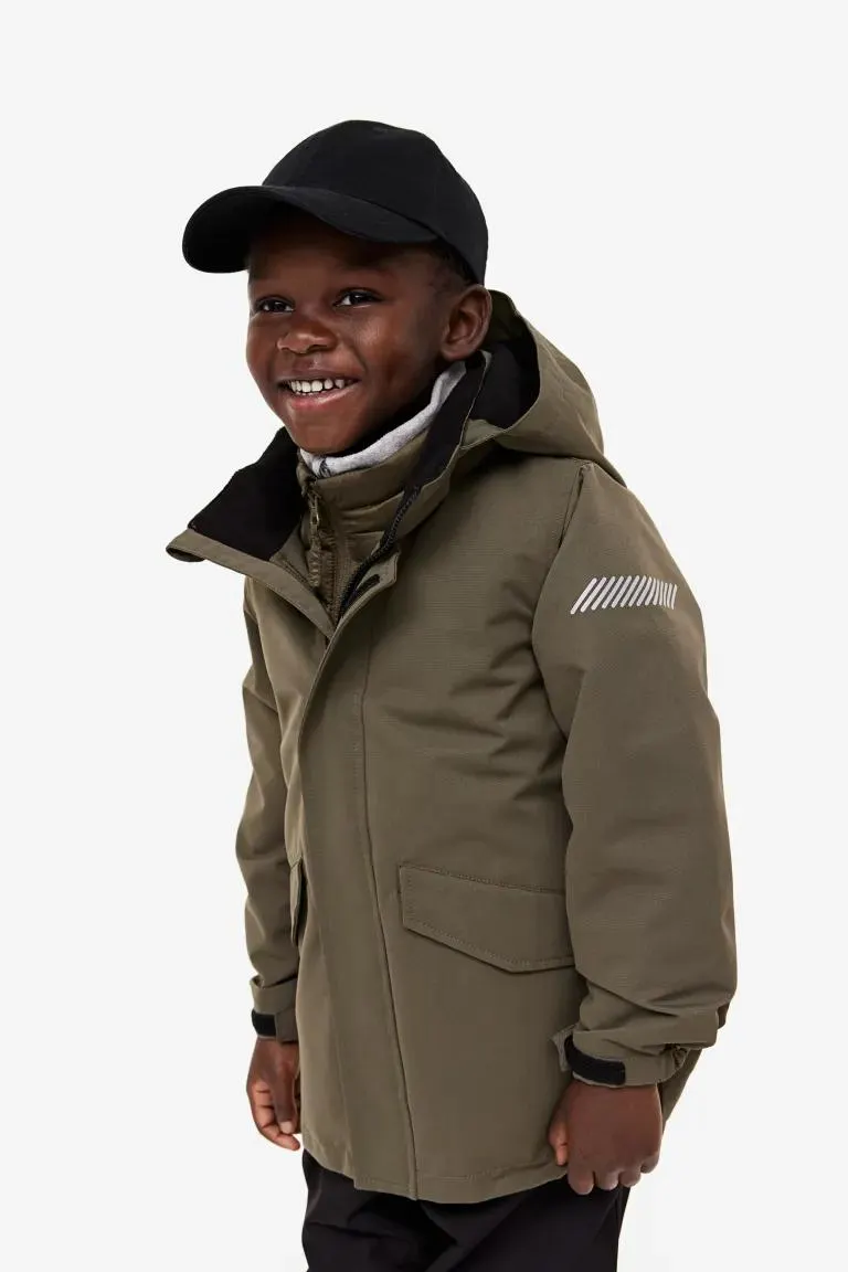 Kuoriparkatakki kasvunvaralla