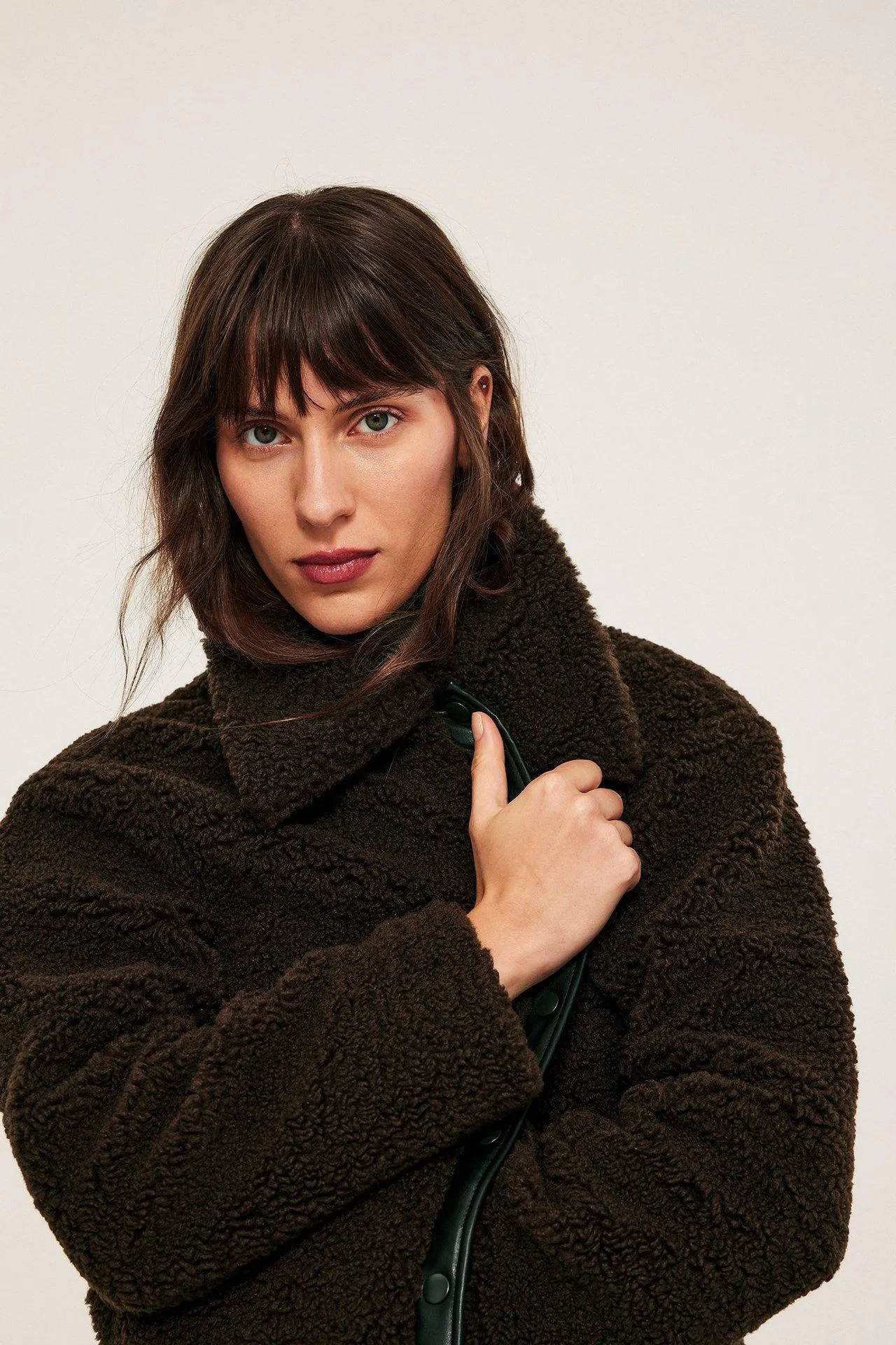 Lyhyt tekoturkistakki