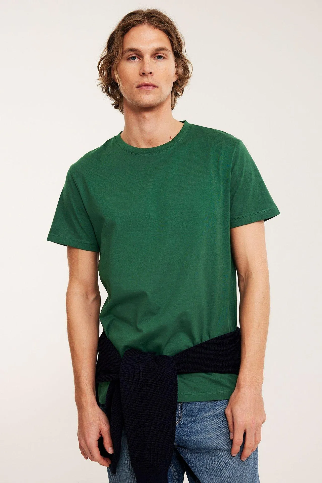 T-paita, jossa pyöreä pääntie