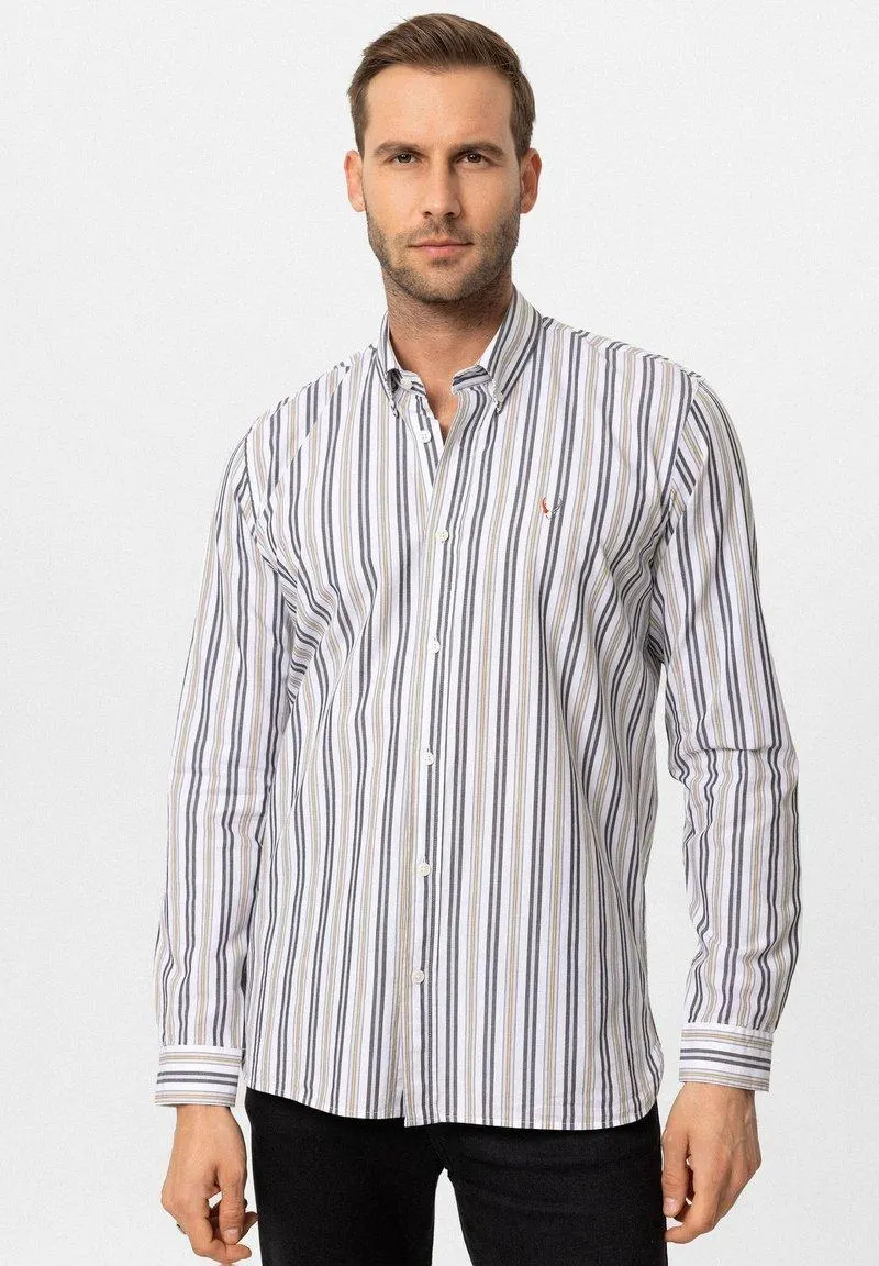 Vapaa-ajan kauluspaita