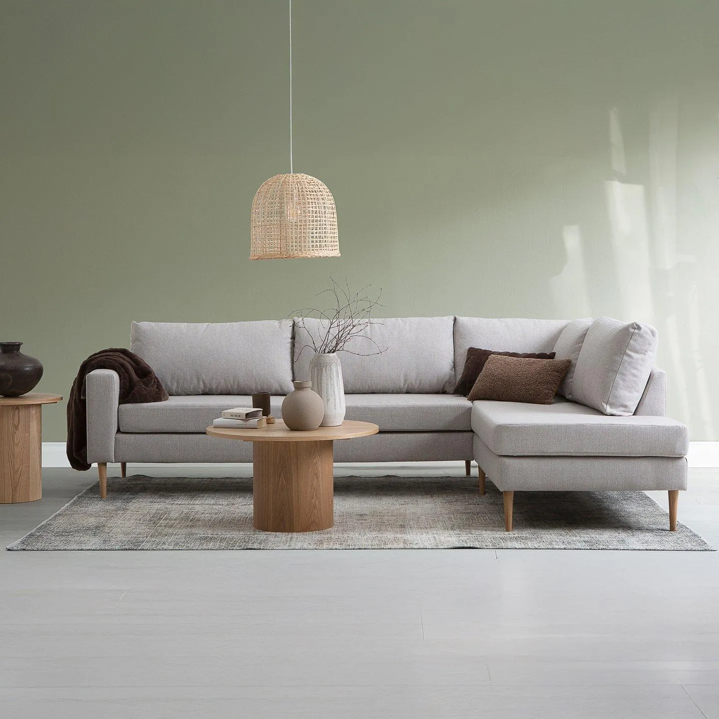 avokulmasohva oikea beige, tammijalka