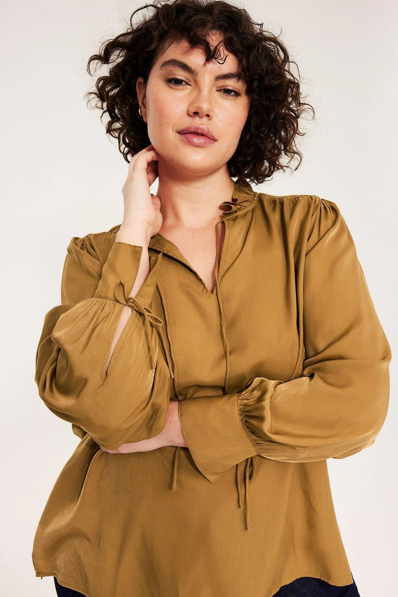 Pitkähihainen paitapusero