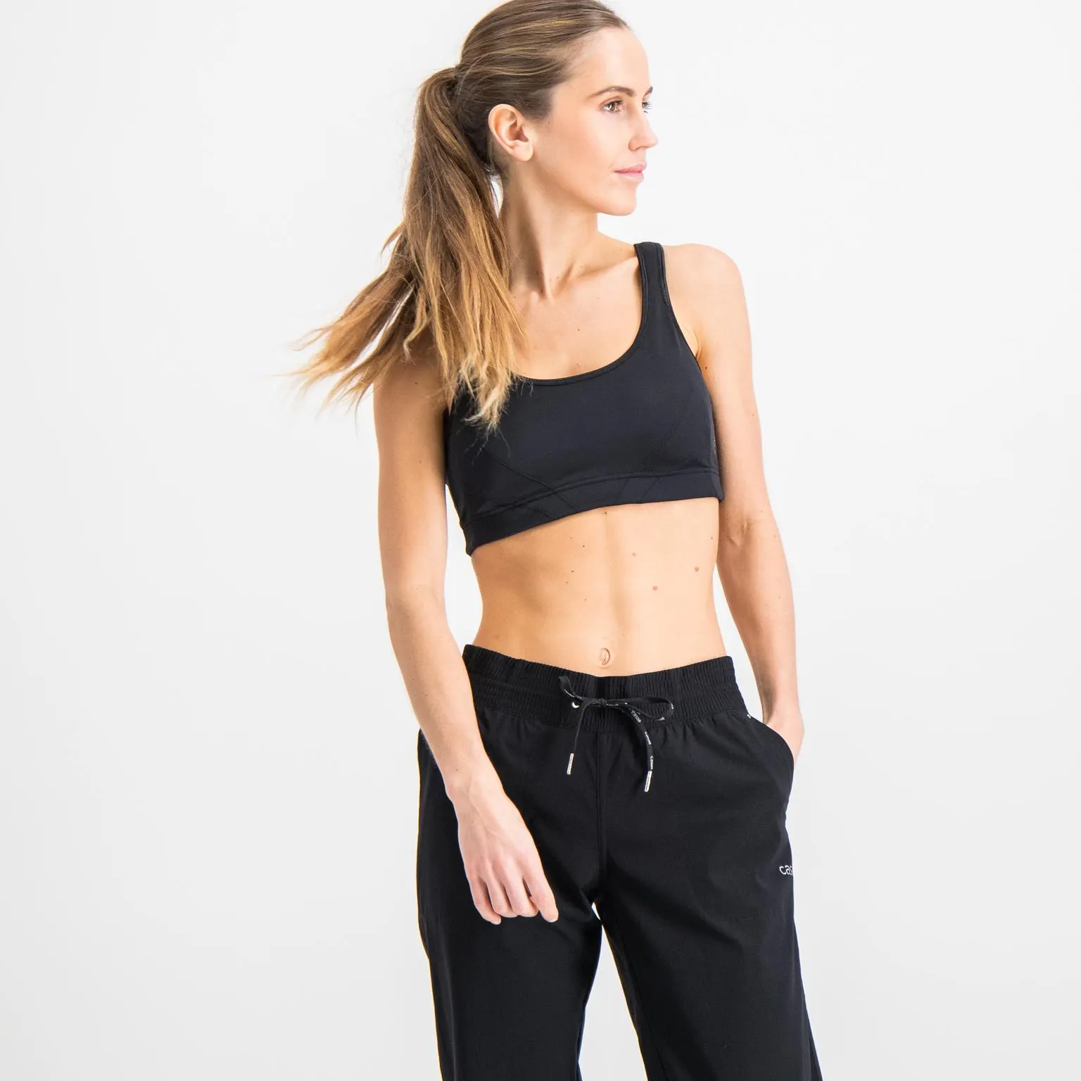 High Impact Sports Bra, naisten urheiluliivit - Musta