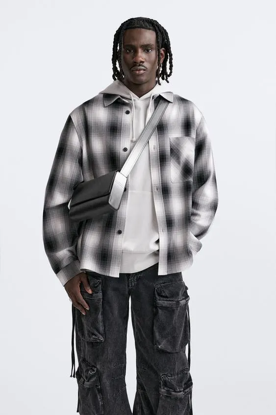 OMBRÉ CROSSBODY BAG WITH FLAP