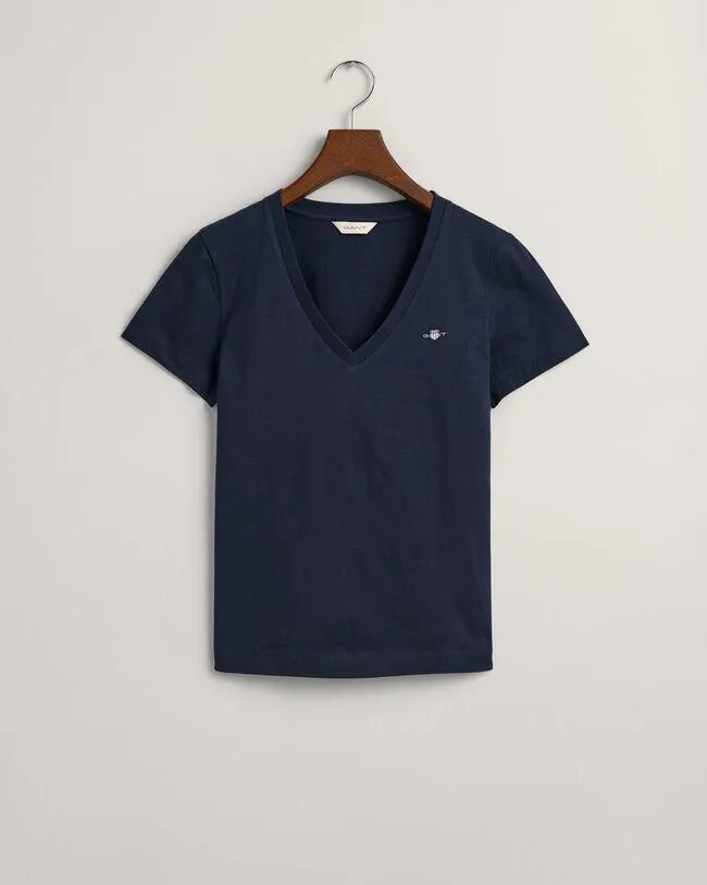 Shield-t‑paita, jossa v-pääntie