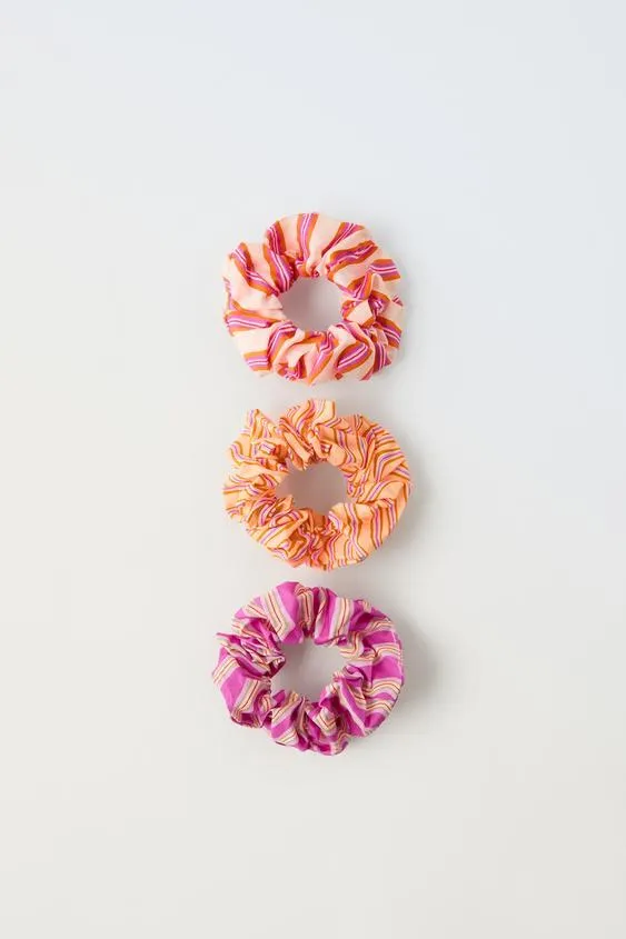 3-PACK OF SCRUNCHIES WITH STRIPE PRINT