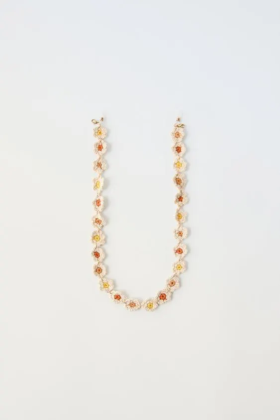 GLASSES STRAP WITH CROCHET FLORAL DESIGN