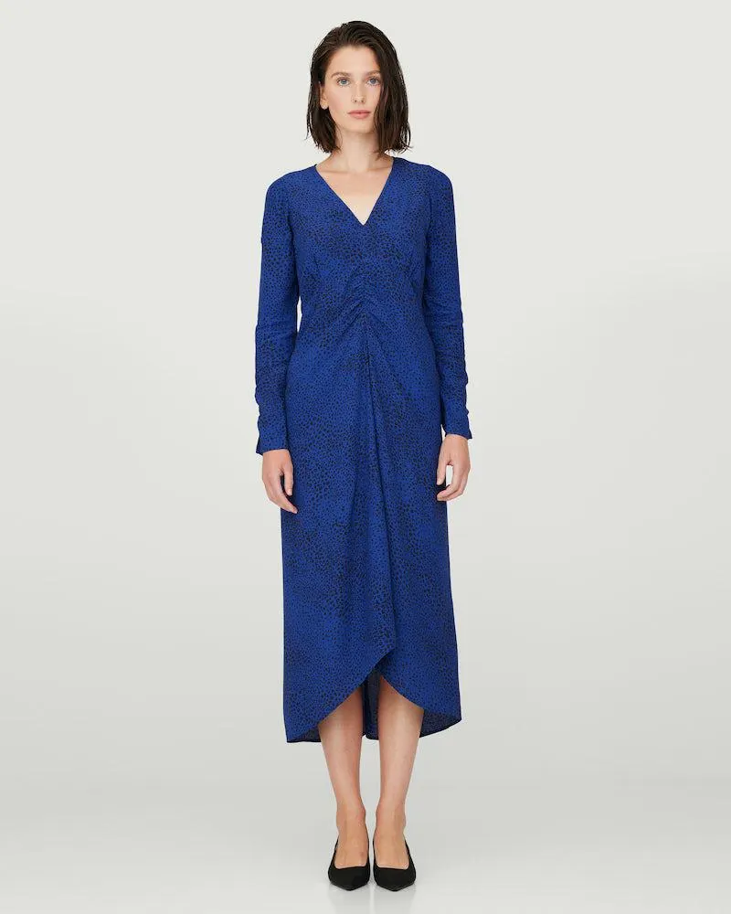 Mekko, jossa röyhelöyksityiskohtia