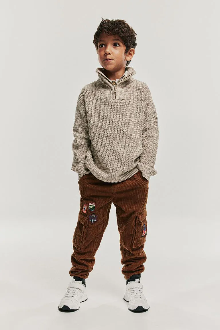 Vuorilliset vakosamettiset cargojoggersit