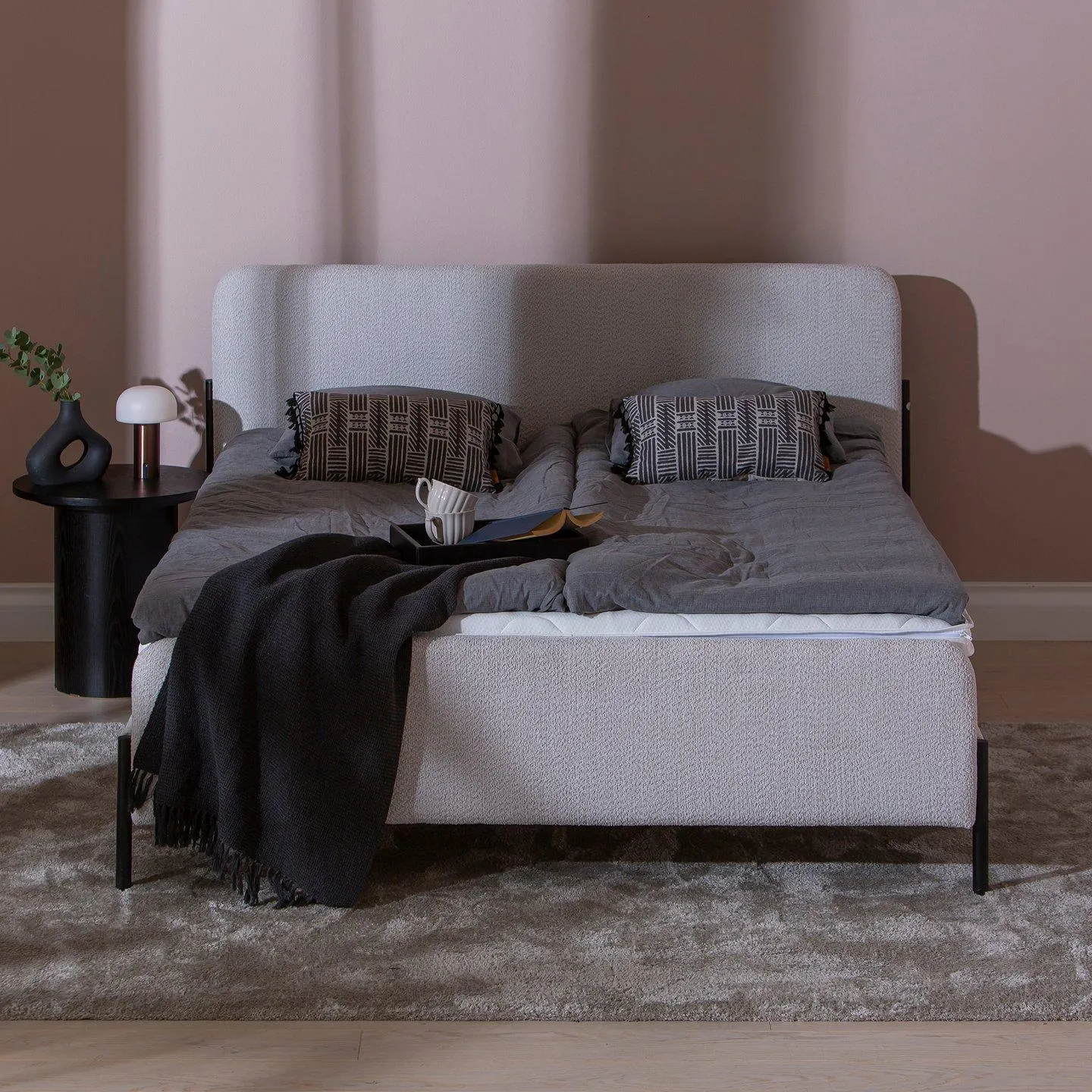 sängynrunko + joustinpatjat (2 x 80cm) + moon silver standard petauspatja, 160x200cm