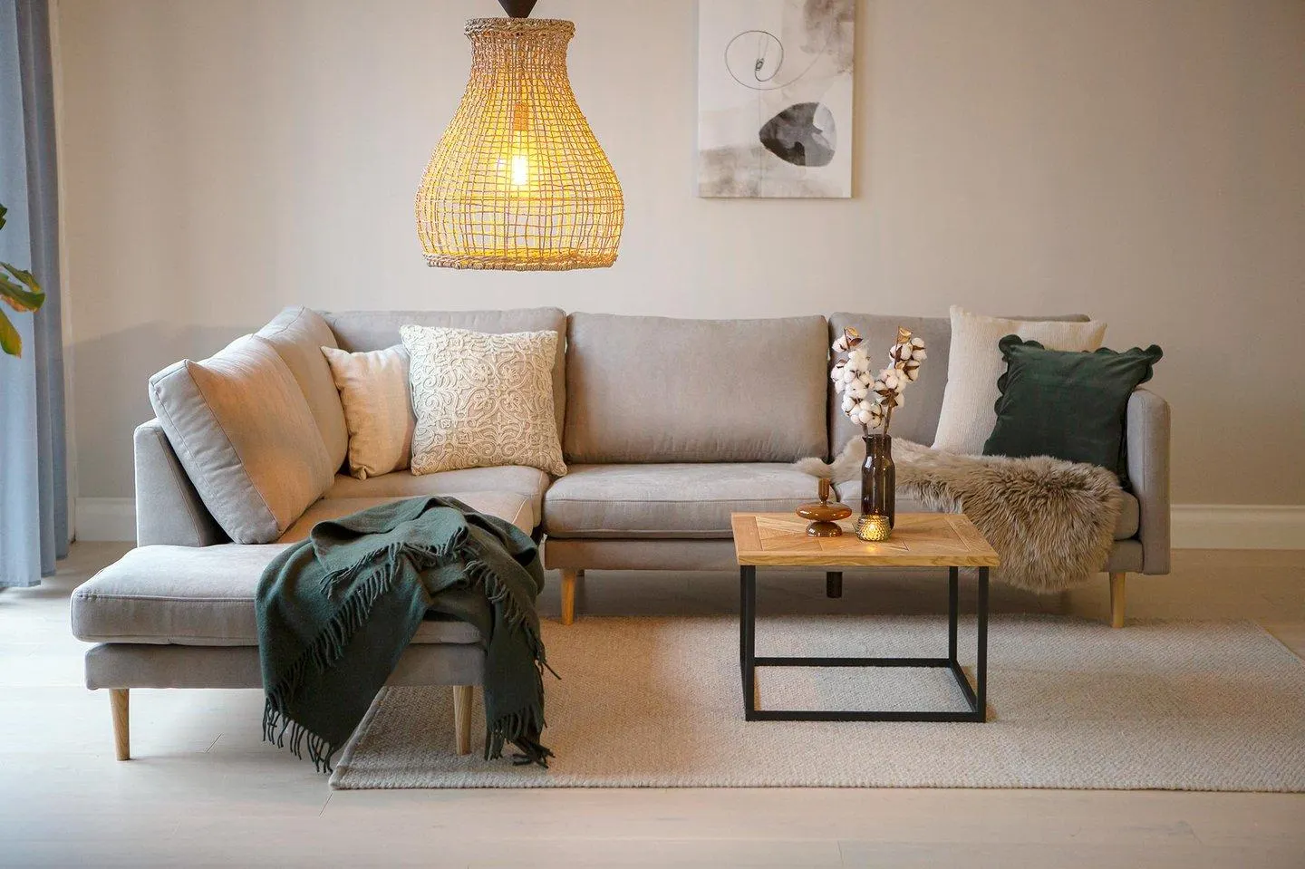 avokulmasohva (vasen), Soro 23 greige / tammijalat