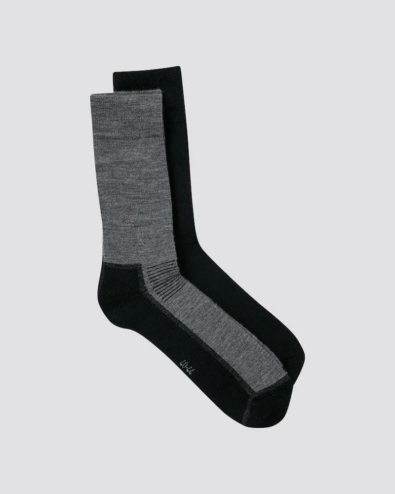 2 kpl sporttiset villasukat