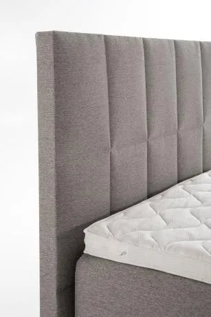 CLARA-sängynpääty