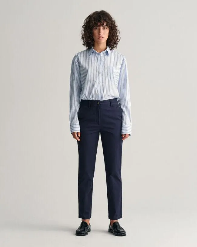 Slim fit ‑mitoitetut chinot